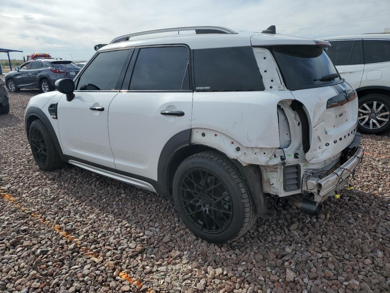 Obraz 2 z 2020 MINI COOPER COUNTRYMAN 2020 z VIN WMZYW3C00L3M27051