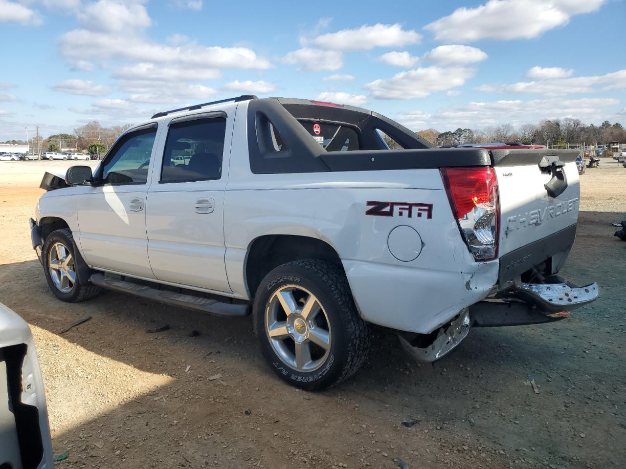 Изображение 2 2005 CHEVROLET AVALANCHE C1500 2005 с VIN 3GNEC12Z85G192356