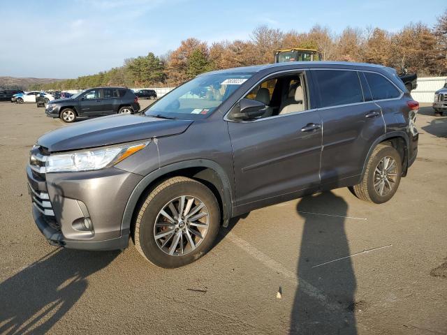 Изображение 2017 TOYOTA HIGHLANDER SE 2017
