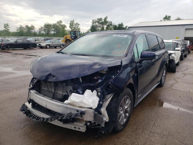 Image 2 of 2021 TOYOTA SIENNA XLE 2021 with VIN 5TDYRKEC6MS043350