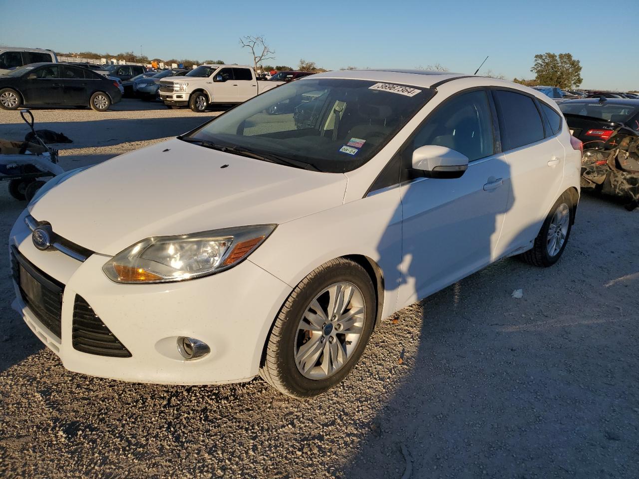 Image 1 of 2012 FORD FOCUS SEL 2012 with VIN 1FAHP3M29CL404032