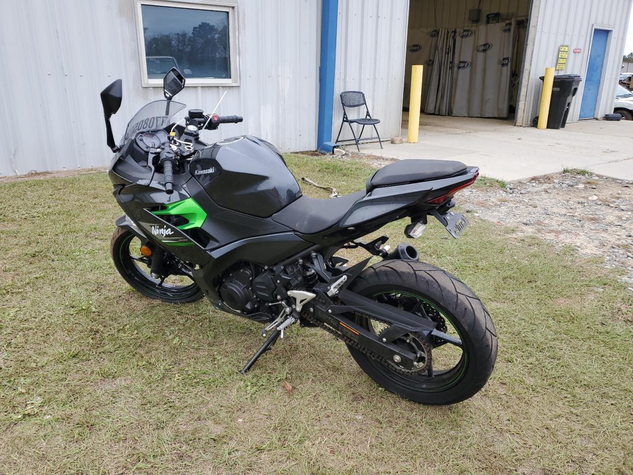 Image 3 of Kawasaki Ex400 2023 with VIN JKAEXKH19PDAL0222