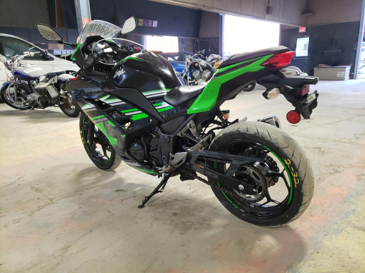 Obraz 3 z 2016 KAWASAKI EX300 B 2016 z VIN JKAEX8B11GDA29870