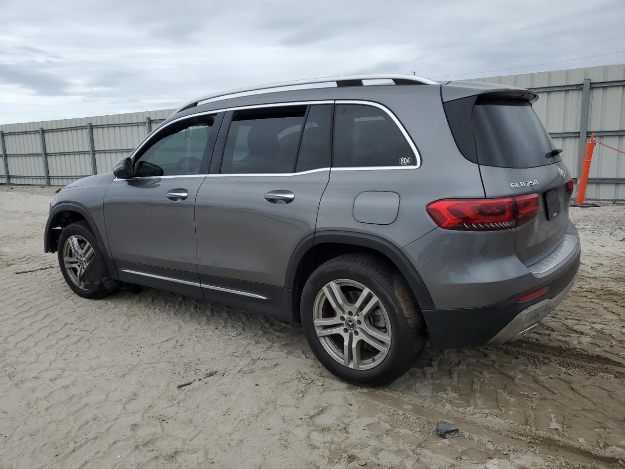 Изображение 2 2021 MERCEDES-BENZ GLB 250 2021 с VIN W1N4M4GB0MW097071