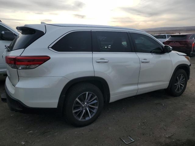 Image 3 of 2018 TOYOTA HIGHLANDER SE 2018 with VIN 5TDJZRFH0JS538658