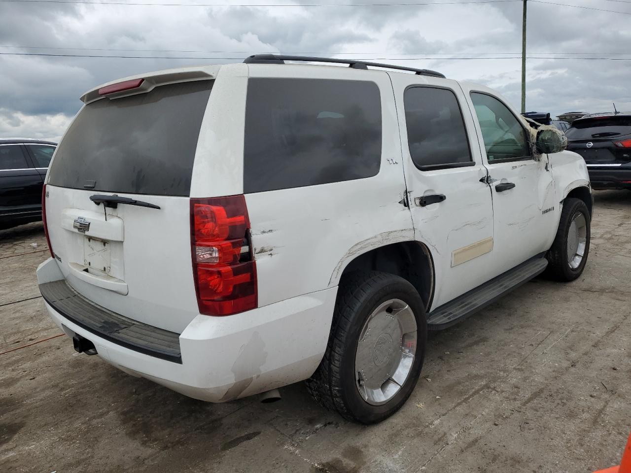 Obraz 3 z 2009 CHEVROLET TAHOE C1500  LS 2009 z VIN 1GNFC13C89R258215