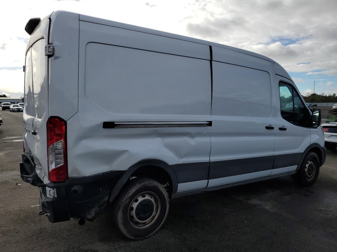 Obraz 3 z 2021 FORD TRANSIT T-250 2021 z VIN 1FTBR1C89MKA11045