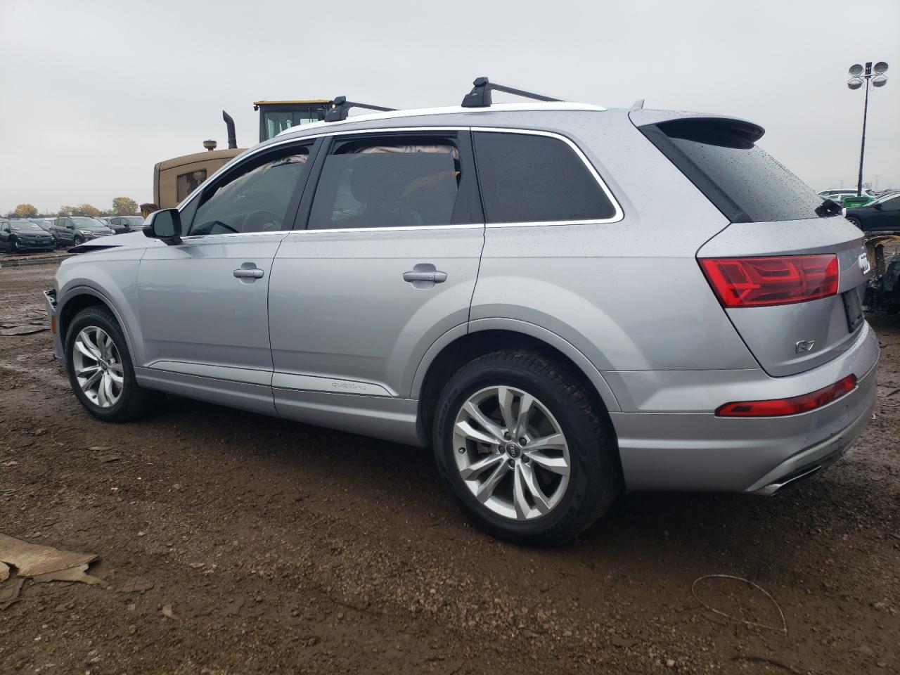 Изображение 2 2017 AUDI Q7 PREMIUM PLUS 2017 с VIN WA1LAAF77HD034813