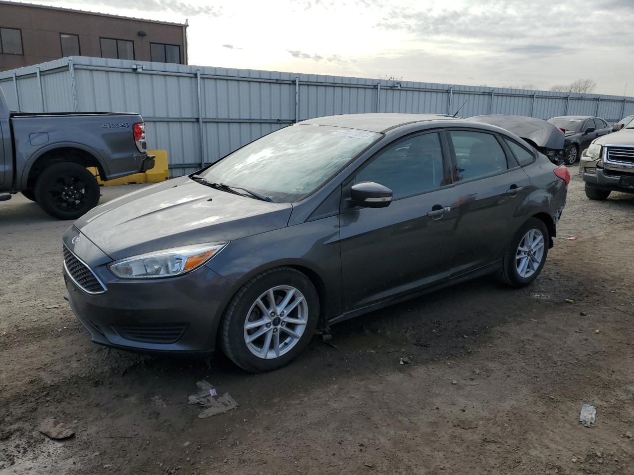 Image 1 of 2015 FORD FOCUS SE 2015 with VIN 1FADP3F29FL342650