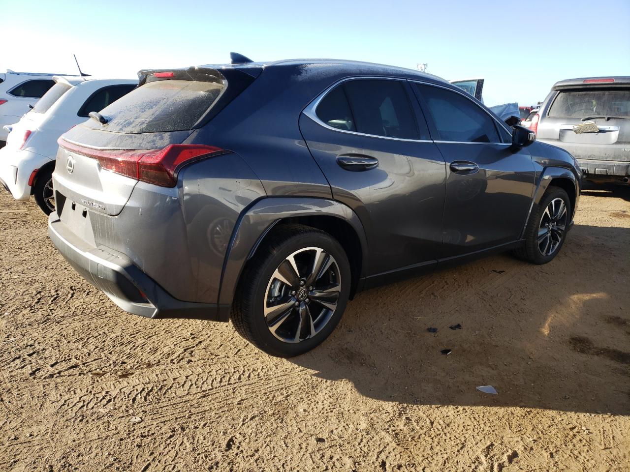 Obraz 3 z 2023 LEXUS UX 250H PREMIUM 2023 z VIN JTHP9JBH8P2066970
