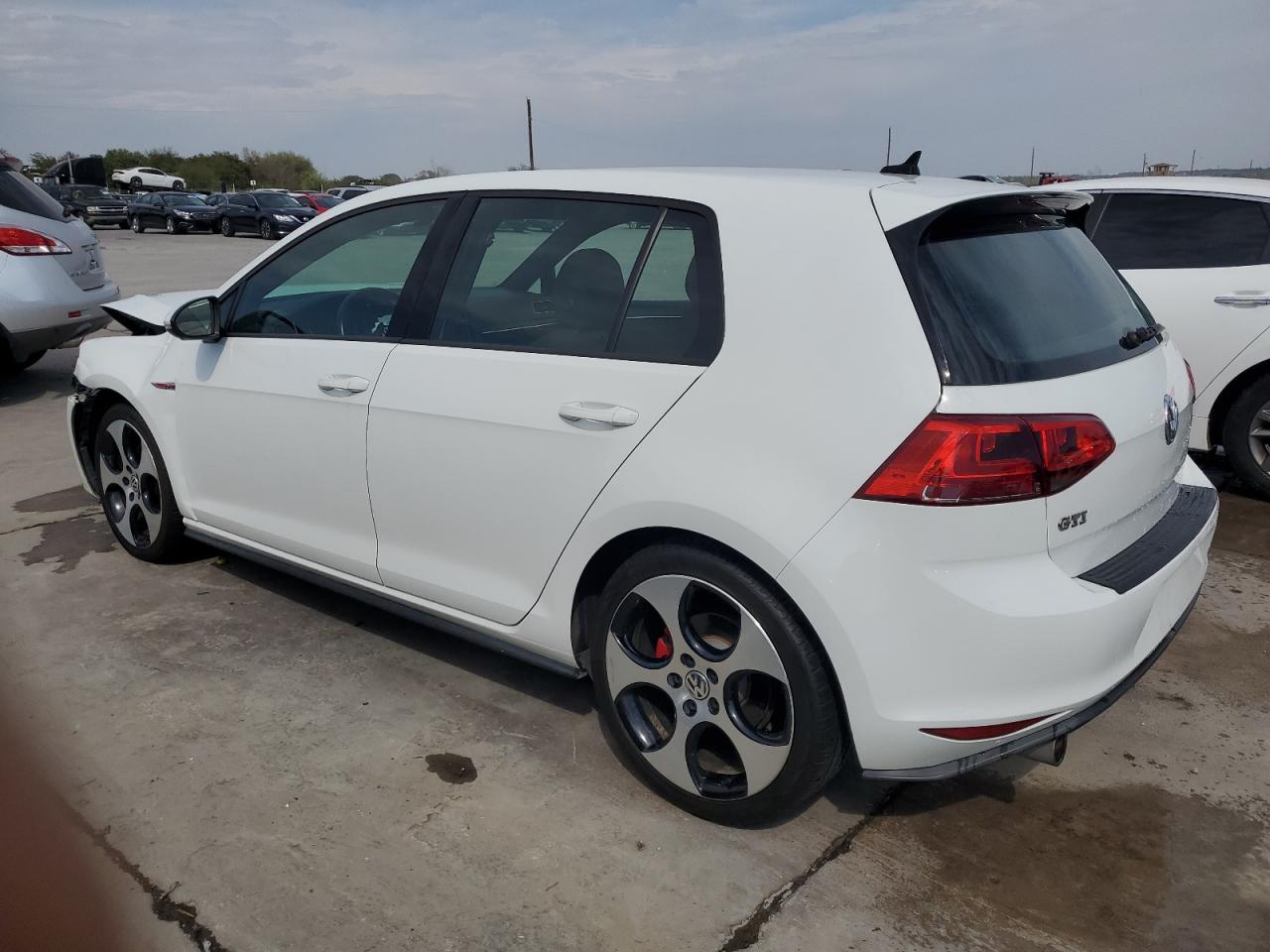 Obraz 2 z 2016 VOLKSWAGEN GTI S/SE 2016 z VIN 3VW5T7AU3GM022439