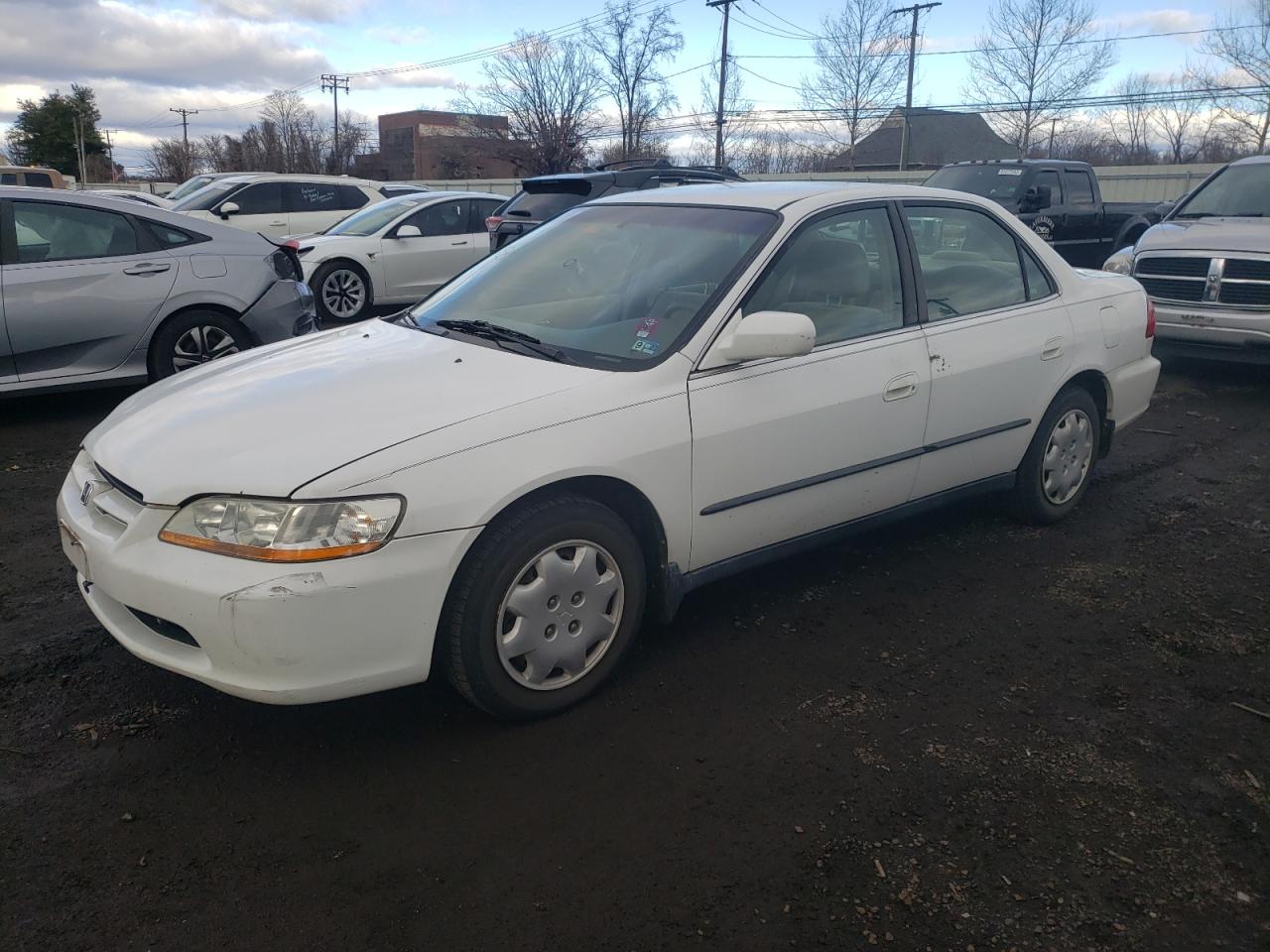 Image 1 of 1998 HONDA ACCORD LX 1998 with VIN 1HGCG5644WA149855