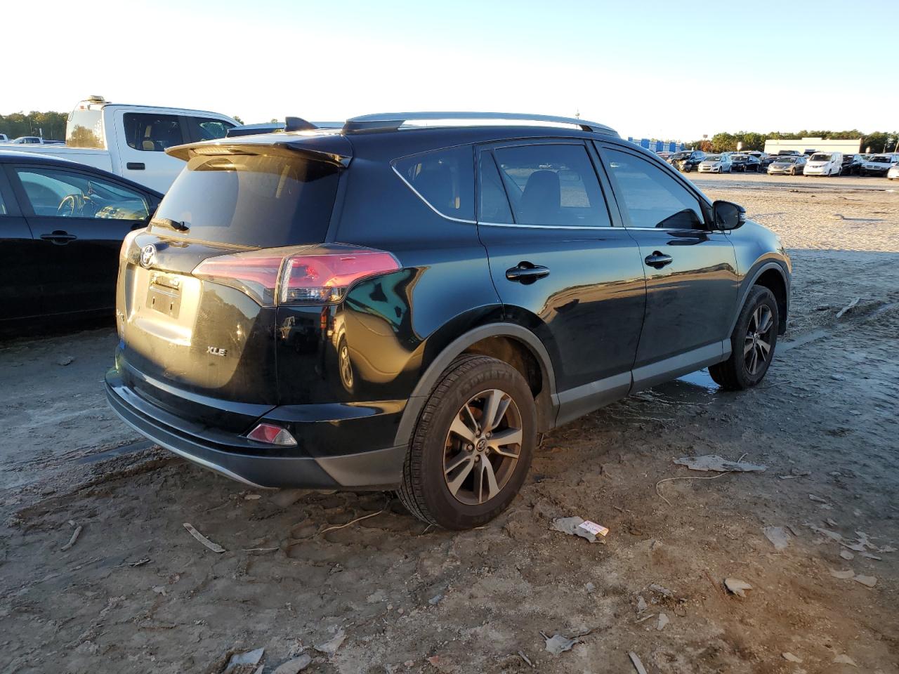 Image 3 of 2017 TOYOTA RAV4 XLE 2017 with VIN 2T3WFREV0HW396763