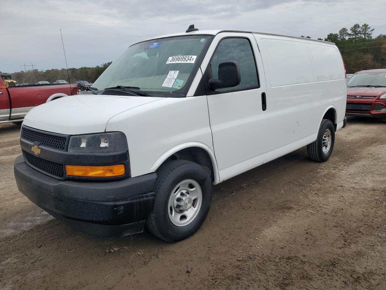 Изображение 2021 CHEVROLET EXPRESS G2500  2021