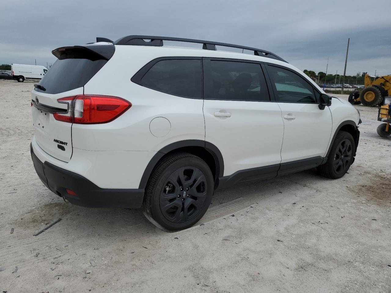 Obraz 3 z 2023 SUBARU ASCENT LIMITED 2023 z VIN 4S4WMAKD6P3438949
