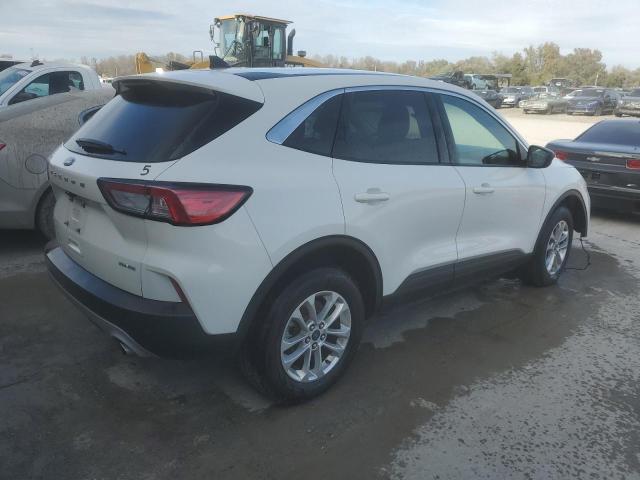 Obraz 3 z 2022 FORD ESCAPE SE 2022 z VIN 1FMCU9G69NUA61469