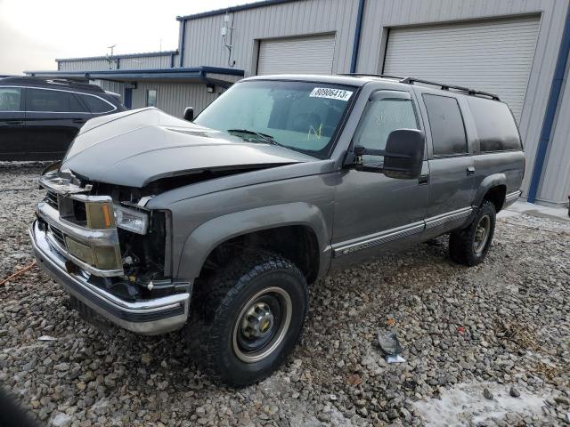Obraz 1 z 1999 CHEVROLET SUBURBAN K2500 1999 z VIN 3GNGK26J4XG221408