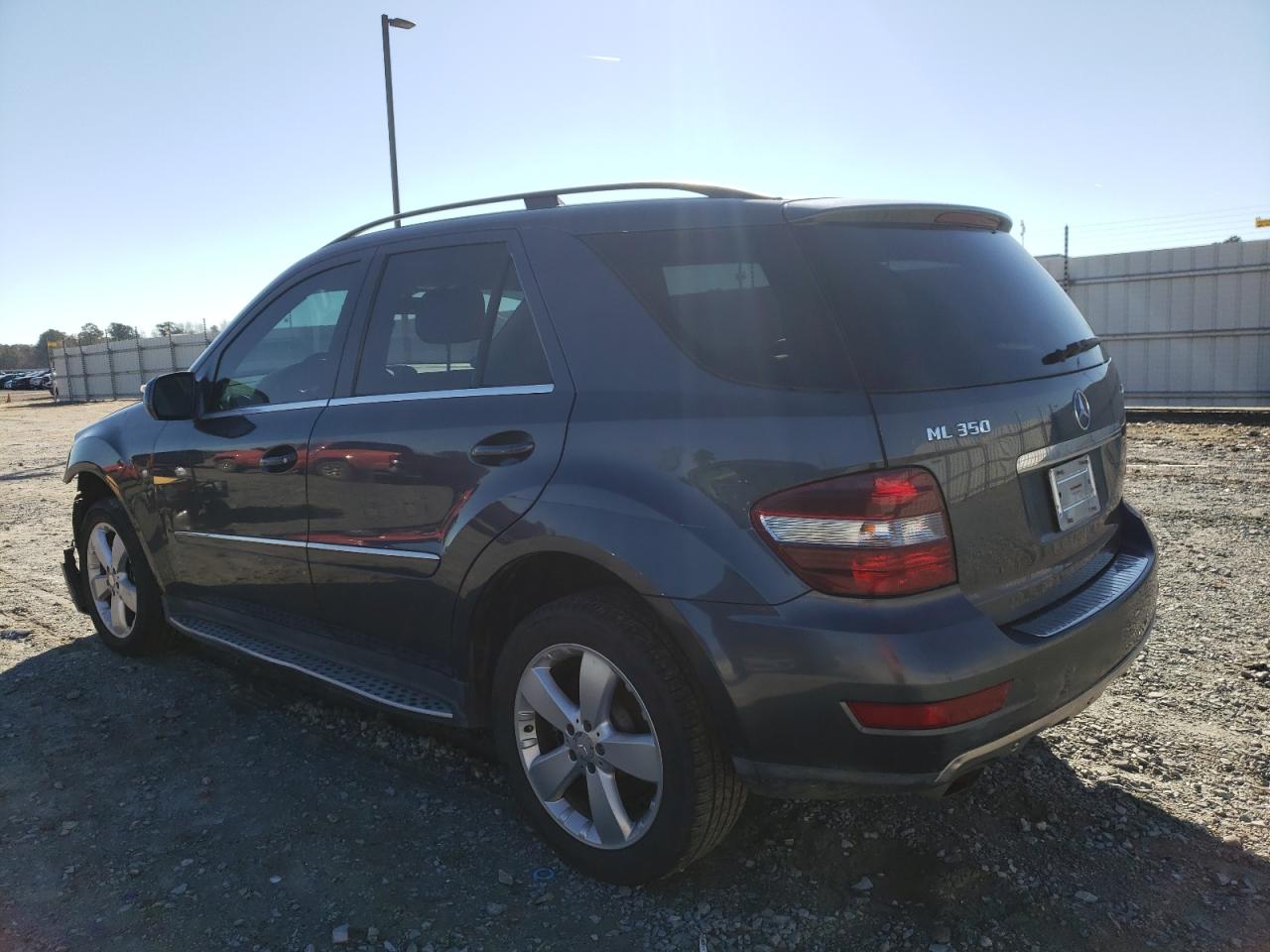 Изображение 2 2010 MERCEDES-BENZ ML 350 4MATIC 2010 с VIN 4JGBB8GB6AA570083