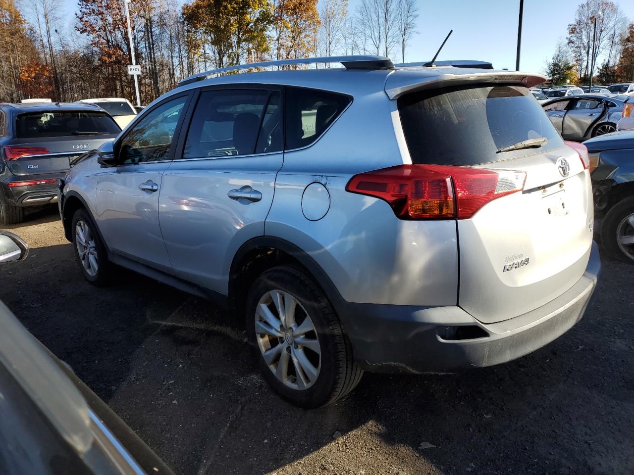 Изображение 2 2013 TOYOTA RAV4 LIMITED 2013 с VIN 2T3DFREV1DW075476