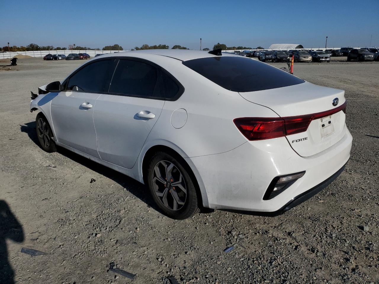 Obraz 2 z 2021 KIA FORTE FE 2021 z VIN 3KPF24AD1ME279209