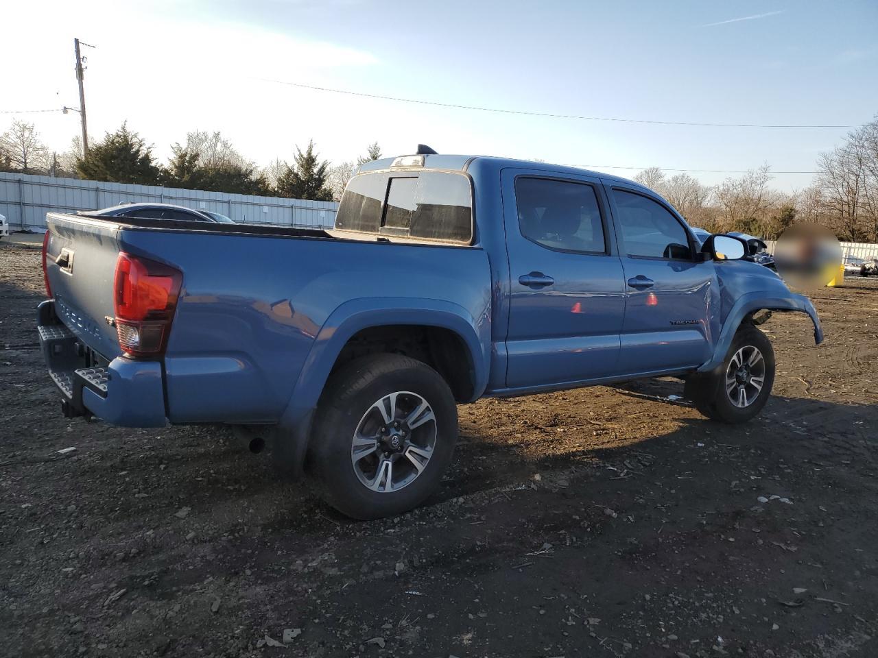 Image 3 of 2019 TOYOTA TACOMA DOUBLE CAB 2019 with VIN 3TMCZ5AN2KM259129