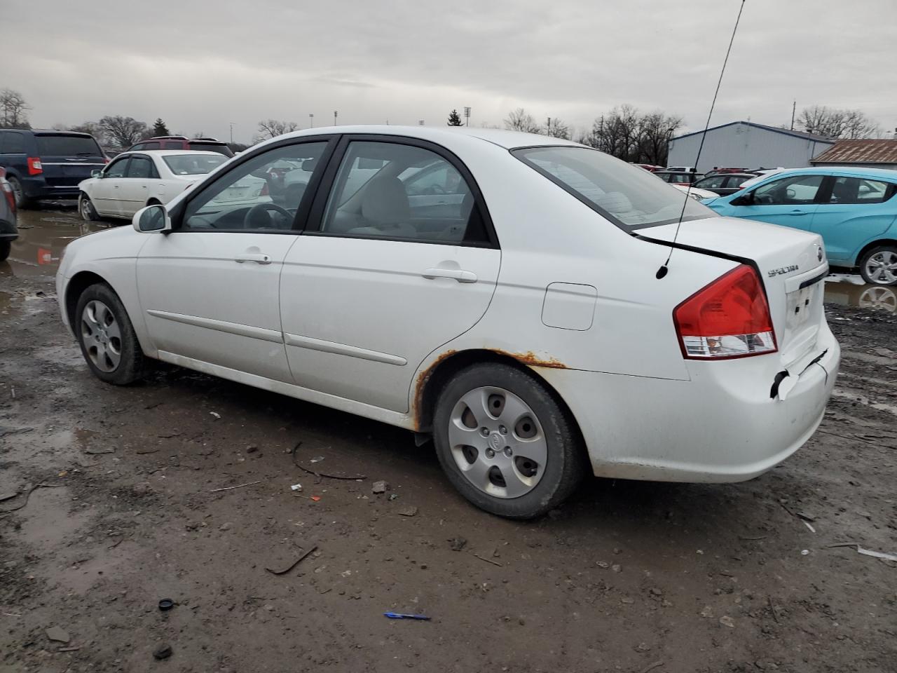 Image 2 of 2009 KIA SPECTRA EX 2009 with VIN KNAFE221X95629811