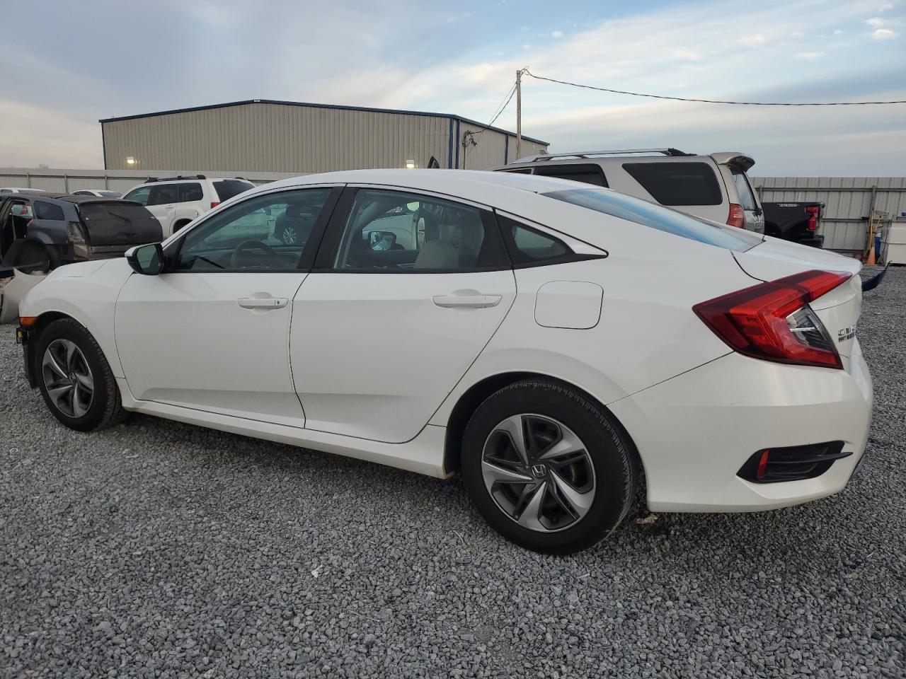 Изображение 2 2019 HONDA CIVIC LX 2019 с VIN 19XFC2F63KE038499