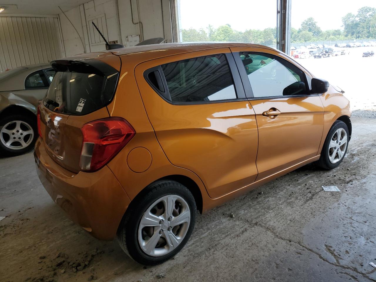 Image 3 of 2019 CHEVROLET SPARK LS 2019 with VIN KL8CB6SA1KC704718