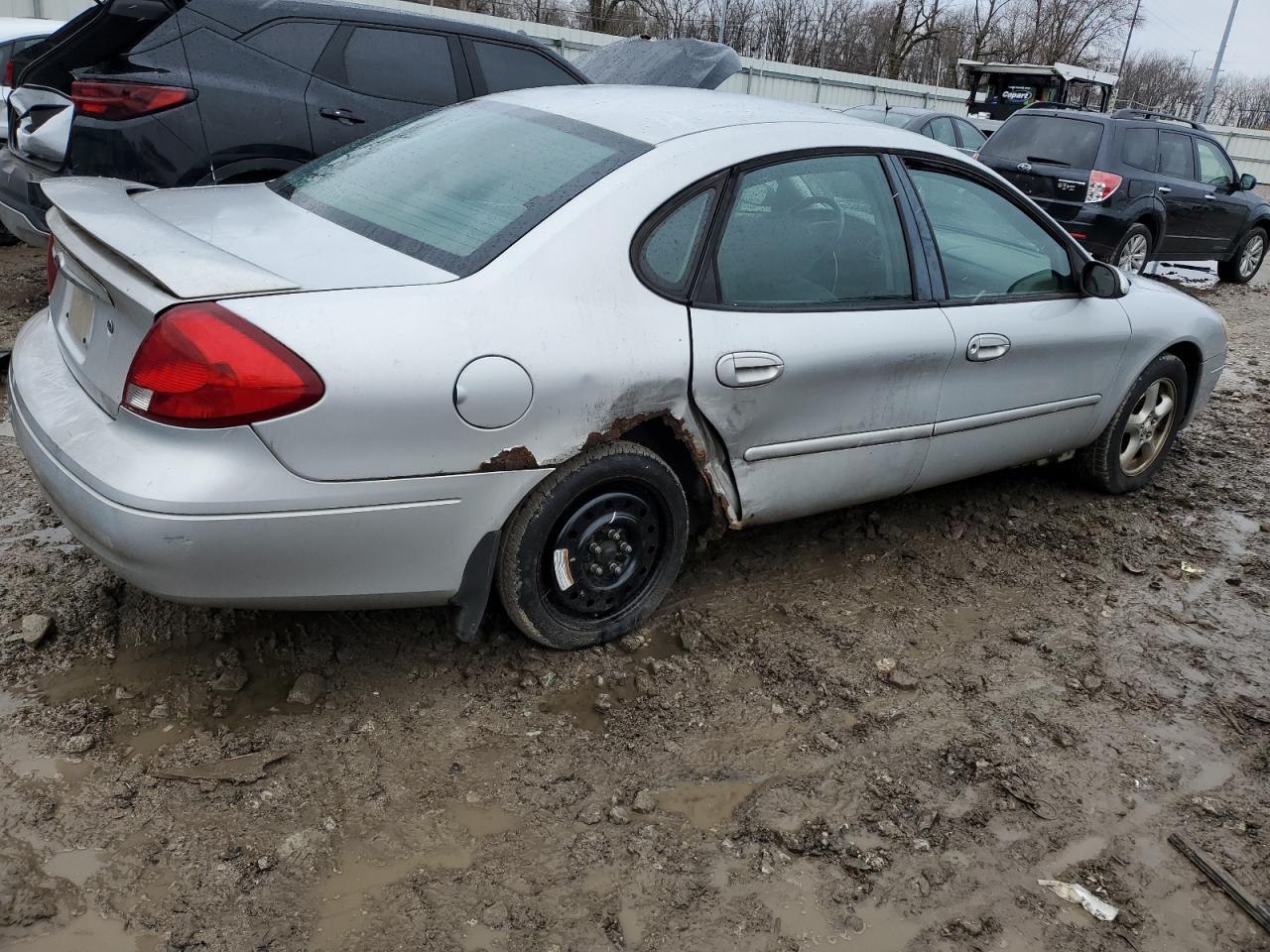 Изображение 3 2002 FORD TAURUS SES 2002 с VIN 1FAFP55U32A230228