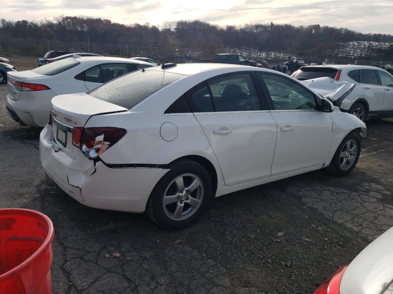 Obraz 3 z 2015 CHEVROLET CRUZE LT 2015 z VIN 1G1PC5SB5F7212385