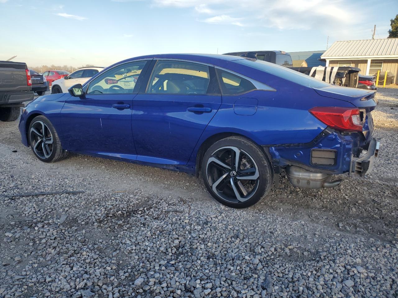 Obraz 2 z 2022 HONDA ACCORD SPORT 2022 z VIN 1HGCV1F34NA010782