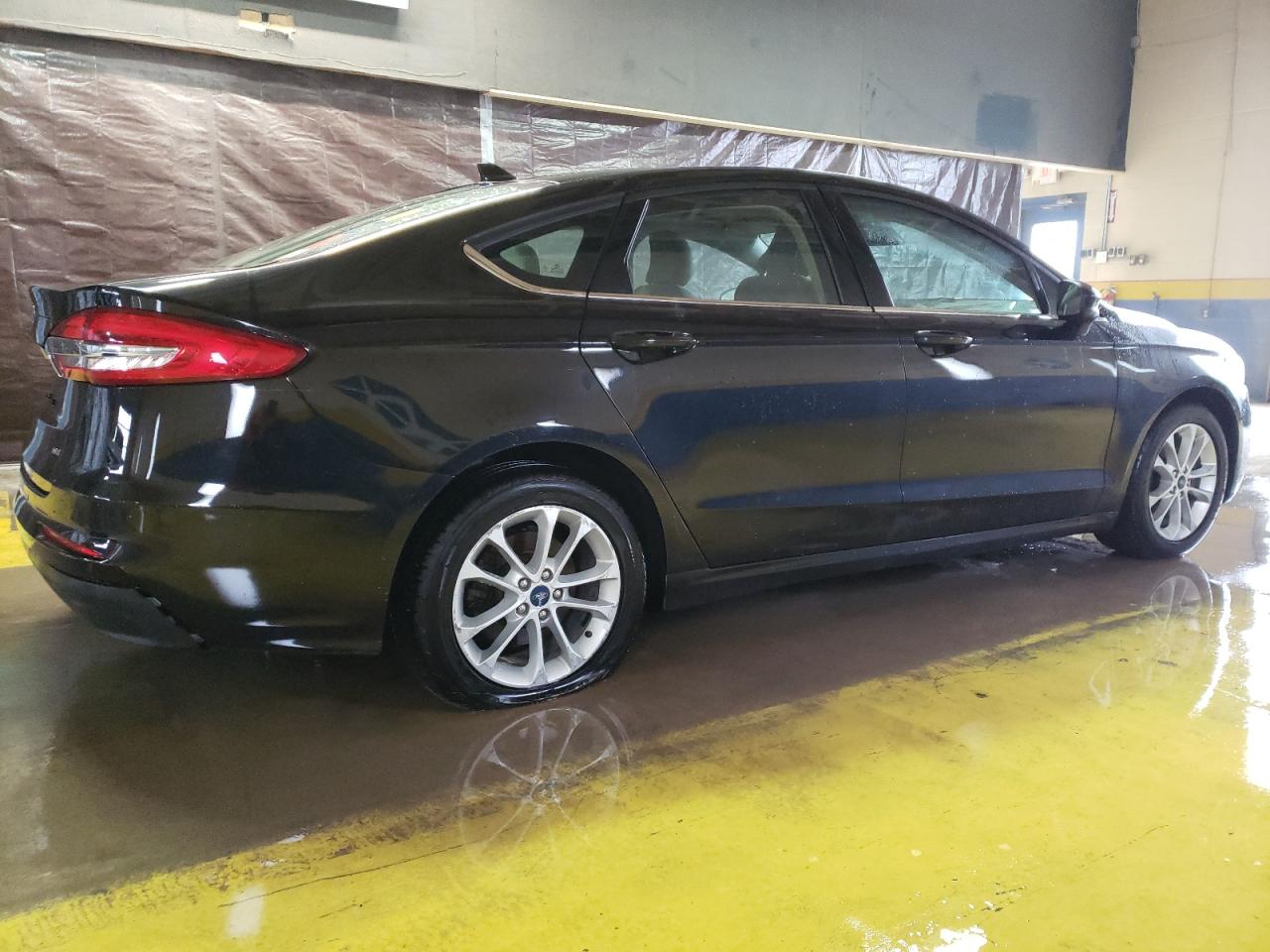 Obraz 3 z 2019 FORD FUSION SE 2019 z VIN 3FA6P0H70KR123328