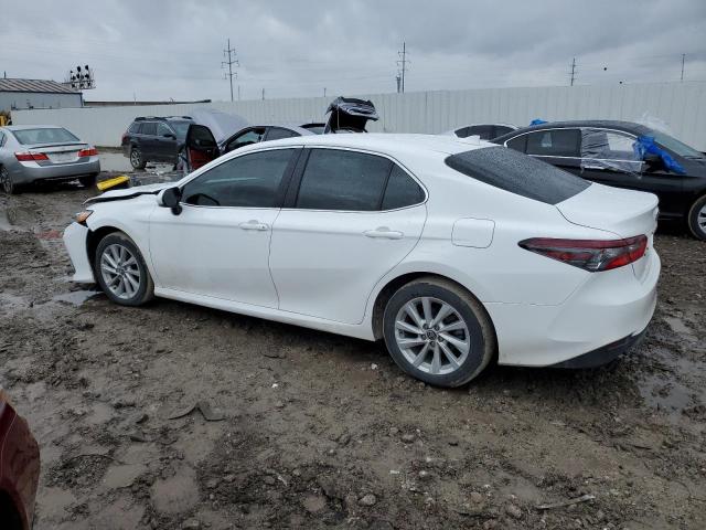 Image 2 of 2022 TOYOTA CAMRY LE 2022 with VIN 4T1C11AK5NU638465