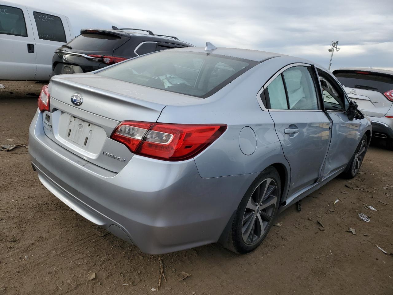 Obraz 3 z 2016 SUBARU LEGACY 2.5I LIMITED 2016 z VIN 4S3BNBN69G3002812