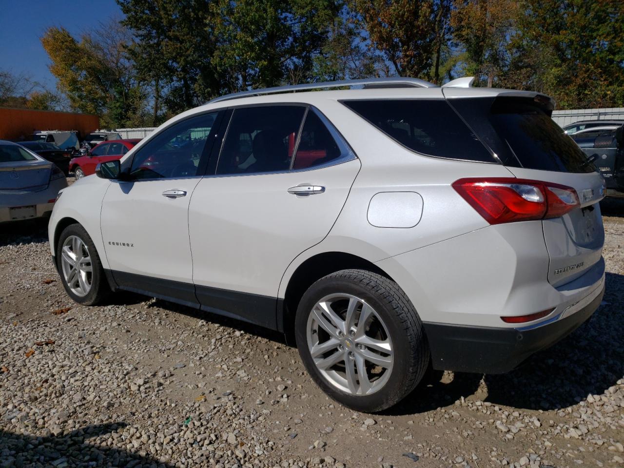 Image 2 of 2019 CHEVROLET EQUINOX PREMIER 2019 with VIN 2GNAXPEX8K6254703