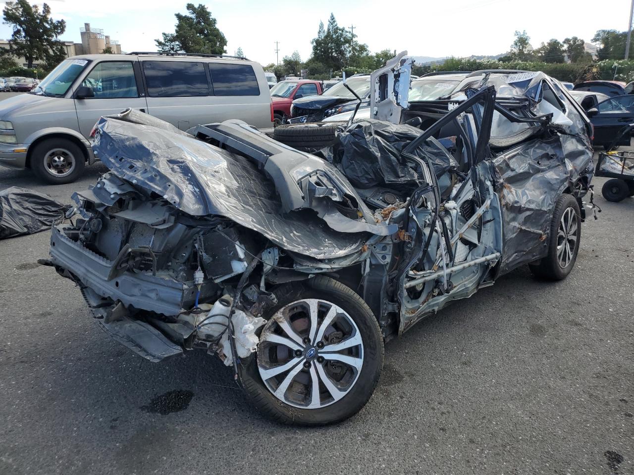 Image 1 of 2021 SUBARU FORESTER LIMITED 2021 with VIN JF2SKAUC2MH472948