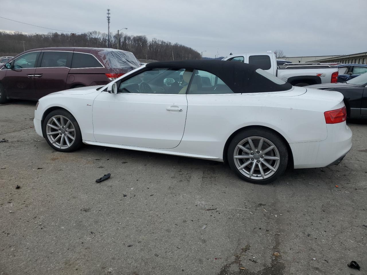 Изображение 2 2015 AUDI A5 PREMIUM PLUS 2015 с VIN WAUMFAFH2FN007365