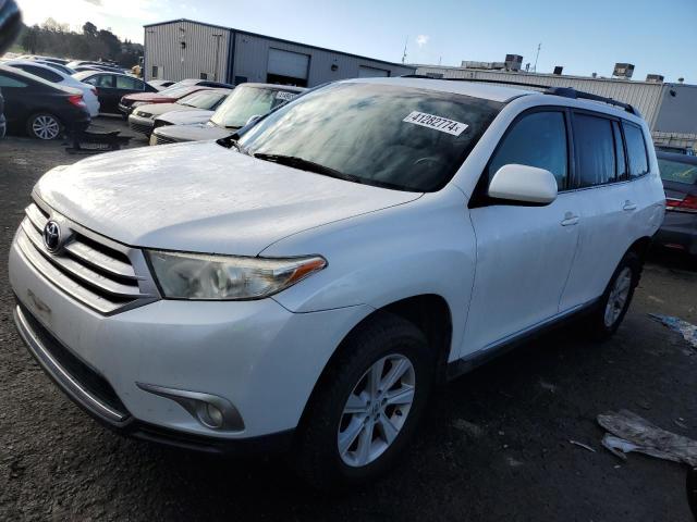 Изображение 1 2013 TOYOTA HIGHLANDER BASE 2013 с VIN 5TDBK3EH4DS177219