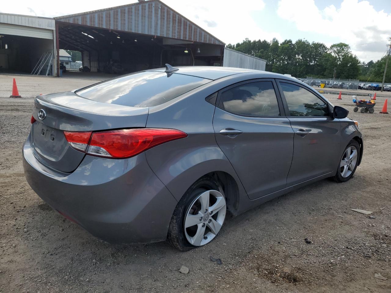 Image 3 of 2013 HYUNDAI ELANTRA GLS 2013 with VIN 5NPDH4AE6DH231263