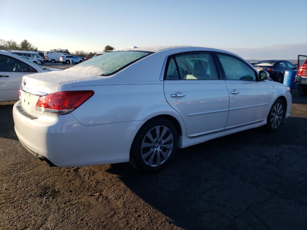 Image 3 of 2011 TOYOTA AVALON BASE 2011 with VIN 4T1BK3DB3BU394701