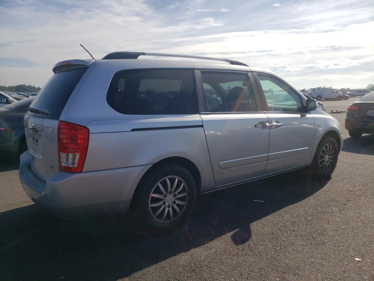 Изображение 3 2011 KIA SEDONA EX 2011 с VIN KNDMH4C74B6396864
