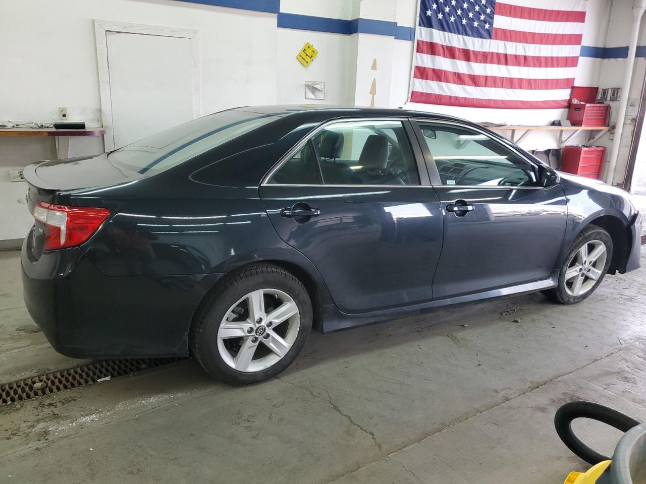 Image 3 of 2013 TOYOTA CAMRY L 2013 with VIN 4T1BF1FK3DU667225