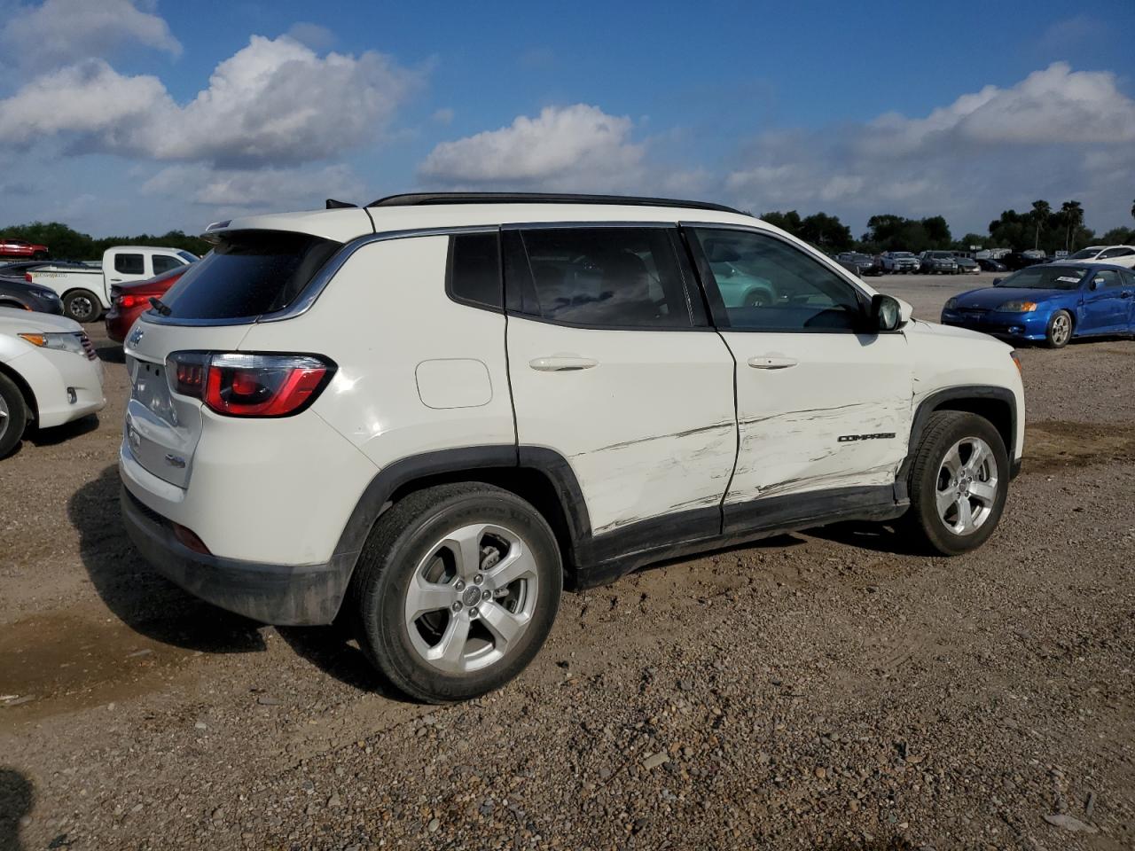 Изображение 3 2018 JEEP COMPASS LATITUDE 2018 с VIN 3C4NJCBB7JT338874