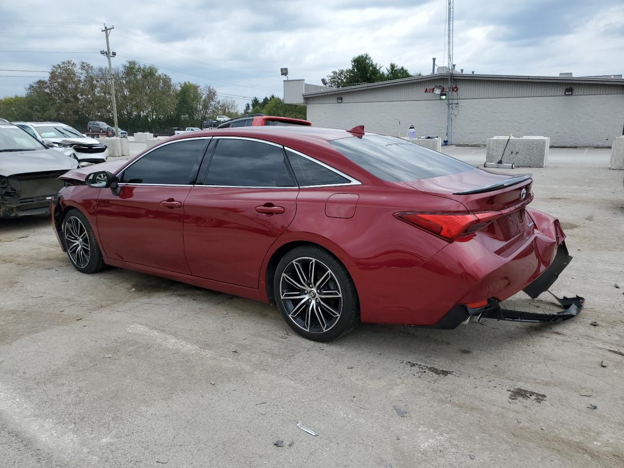 Изображение 2 2019 TOYOTA AVALON XLE 2019 с VIN 4T1BZ1FB1KU005664