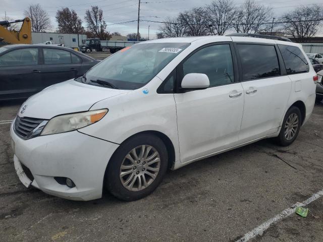 Obraz 2011 TOYOTA SIENNA XLE 2011