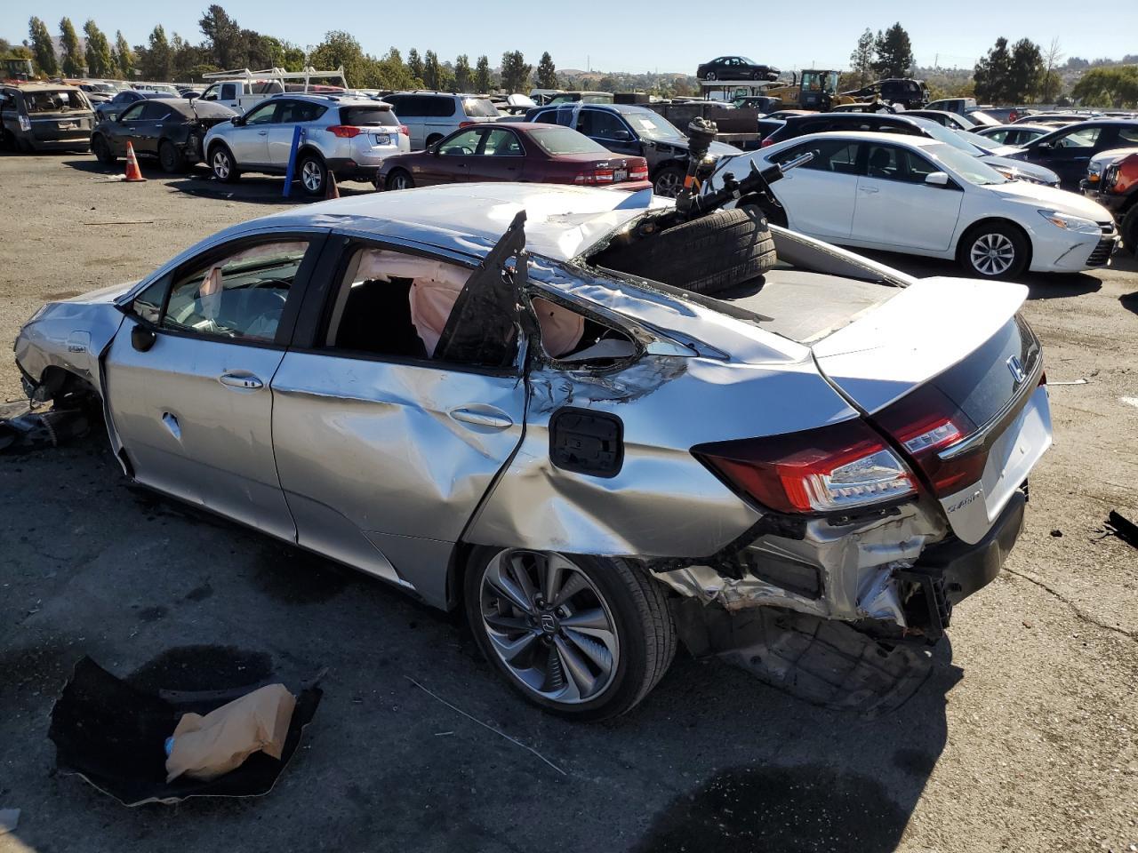 Image 2 of 2020 HONDA CLARITY  2020 with VIN JHMZC5F16LC000131