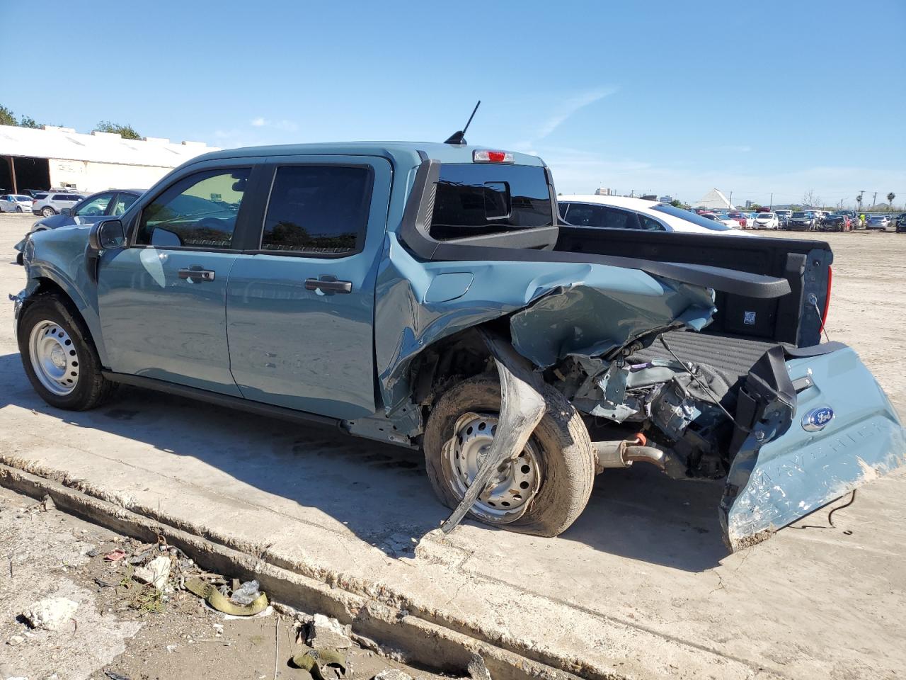 Obraz 2 z 2022 FORD MAVERICK XL 2022 z VIN 3FTTW8E35NRA74034