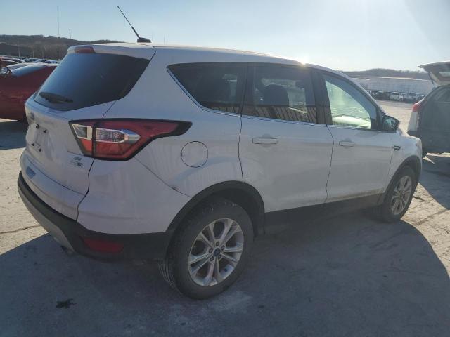 Image 3 of 2017 FORD ESCAPE SE 2017 with VIN 1FMCU9G93HUE95191