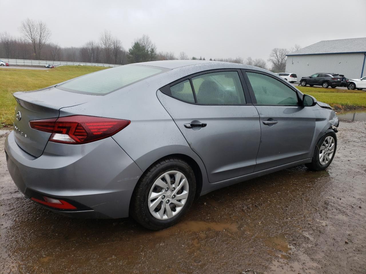 Image 3 of 2019 HYUNDAI ELANTRA SE 2019 with VIN KMHD74LF9KU827796