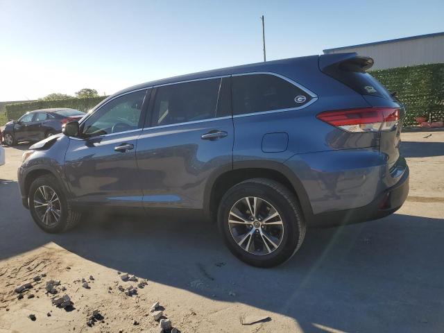 Image 2 of 2019 TOYOTA HIGHLANDER LE 2019 with VIN 5TDZZRFH0KS350212